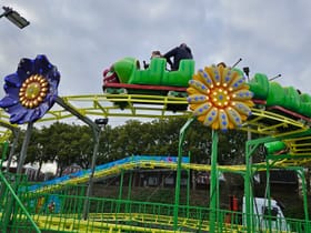 1001 Pattes / Mon manège éternel / Pomme