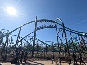 YoY (Thrill - Green)